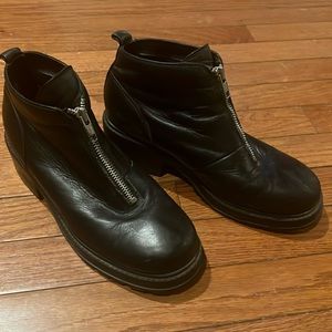 Bravo- black leather zip up combat boot with lug sole- 7.5